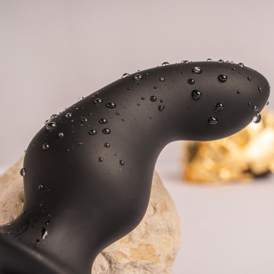 ROCKS-OFF - PLUG ANAL RO-ZEN RRO COM ANEL VIBRATÓRIO PARA PÊNIS PRETO